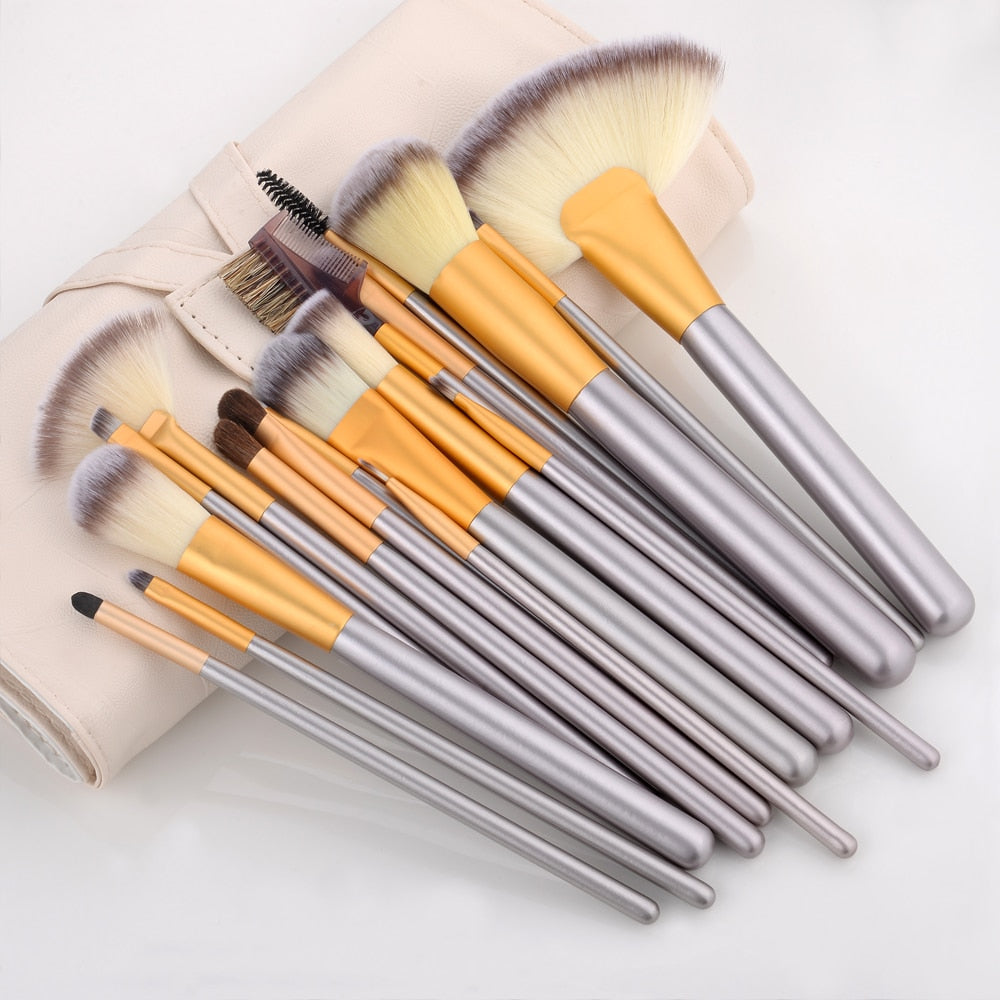 Wood Handle Professional Make Up Brushes Set